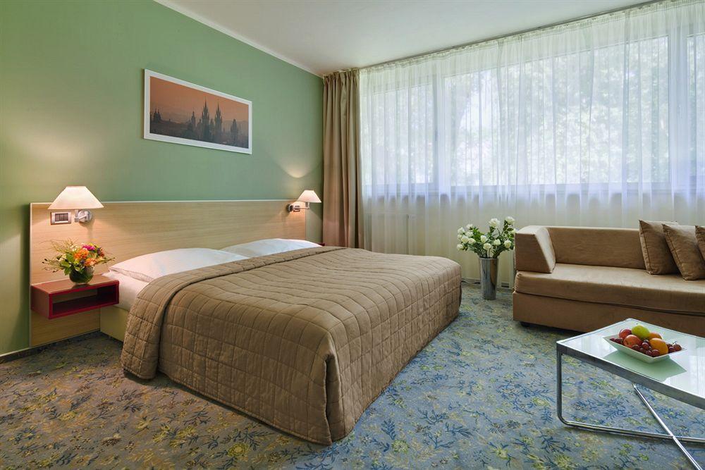 Michael 4* Praga